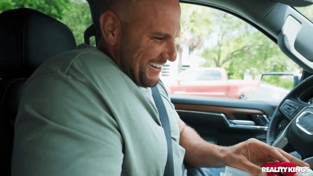 Advoree A Public Vibing