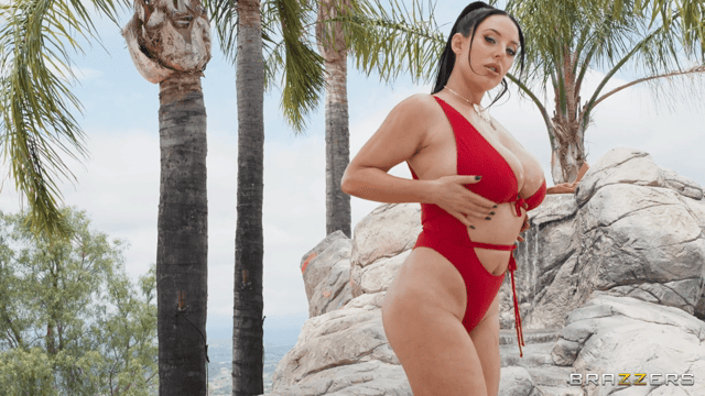 Angela White Diving Deep In Her Pussy