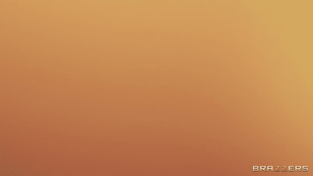 Yhivi And Liz Jordan The Help Is Horny